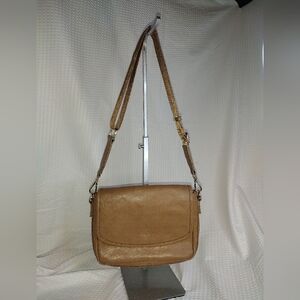 MAEDN Tan Vegan Leather Crossbody Bag – Flap Front – Adjustable Strap